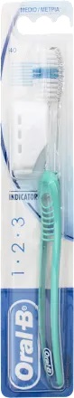 ORALB 123 INDICATOR SPAZZOLINO MANUALE SETOLE 35 MEDIE - Farmapanda Srl