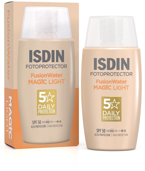 FUSION WATER MAGIC COLOR LIGHT SPF50 50 ML - Farmapanda Srl