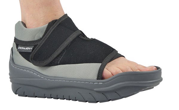 PODALUX II SCARPA POST-OPERATORIA PER ALLUCE VALGO SMALL - Farmapanda Srl
