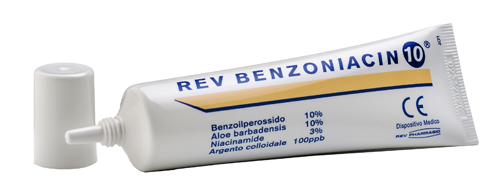 REV BENZONIACIN 10 CREMA 30 ML - Farmapanda Srl