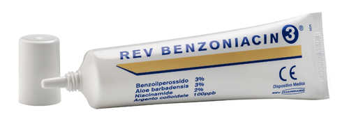 REV BENZONIACIN 3 CREMA 30 ML - Farmapanda Srl